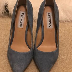 Steve Madden daisy heels in slate blue suede